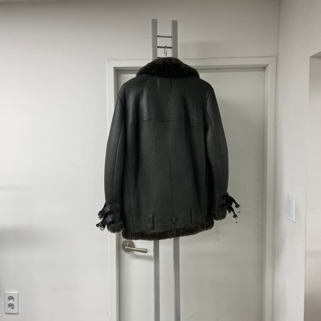 아크네스튜디오 무스탕 32(w) 상품이미지8