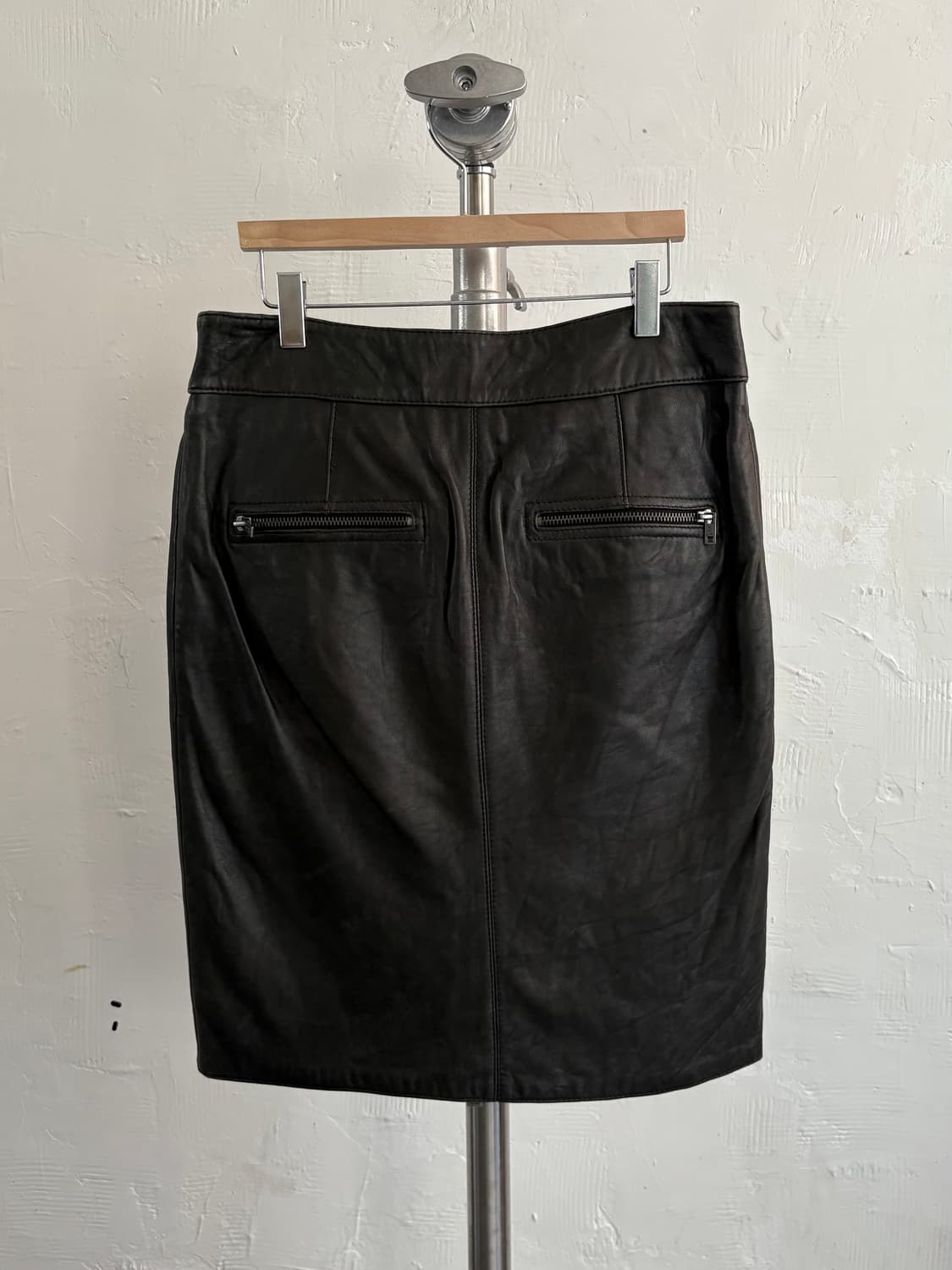 DKNY Jeans DKNY jeans 블랙 레더 미디 스커트 상품이미지6