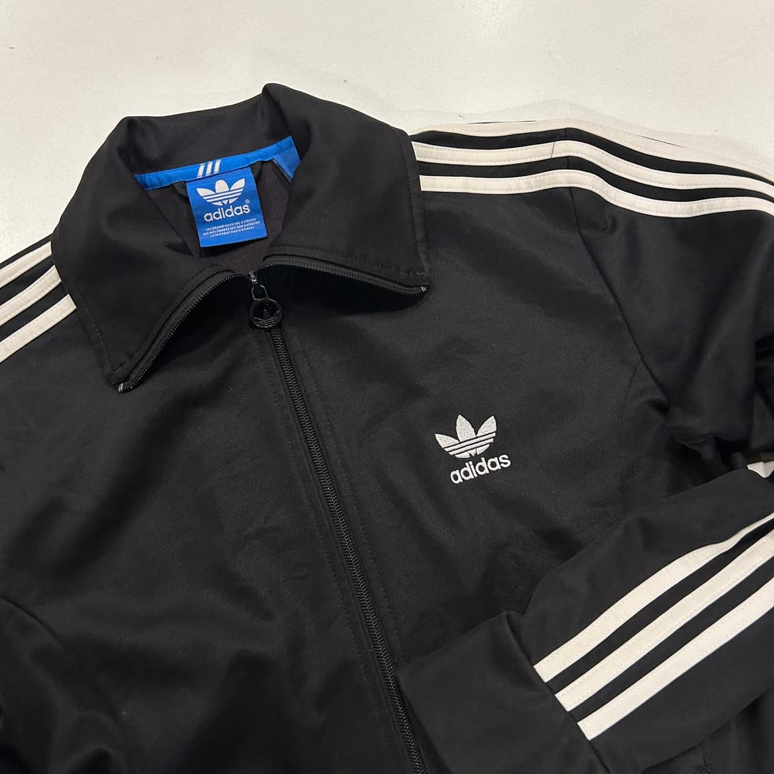 [100] 아디다스 유로파 3선 트랙탑 블랙 상품이미지3