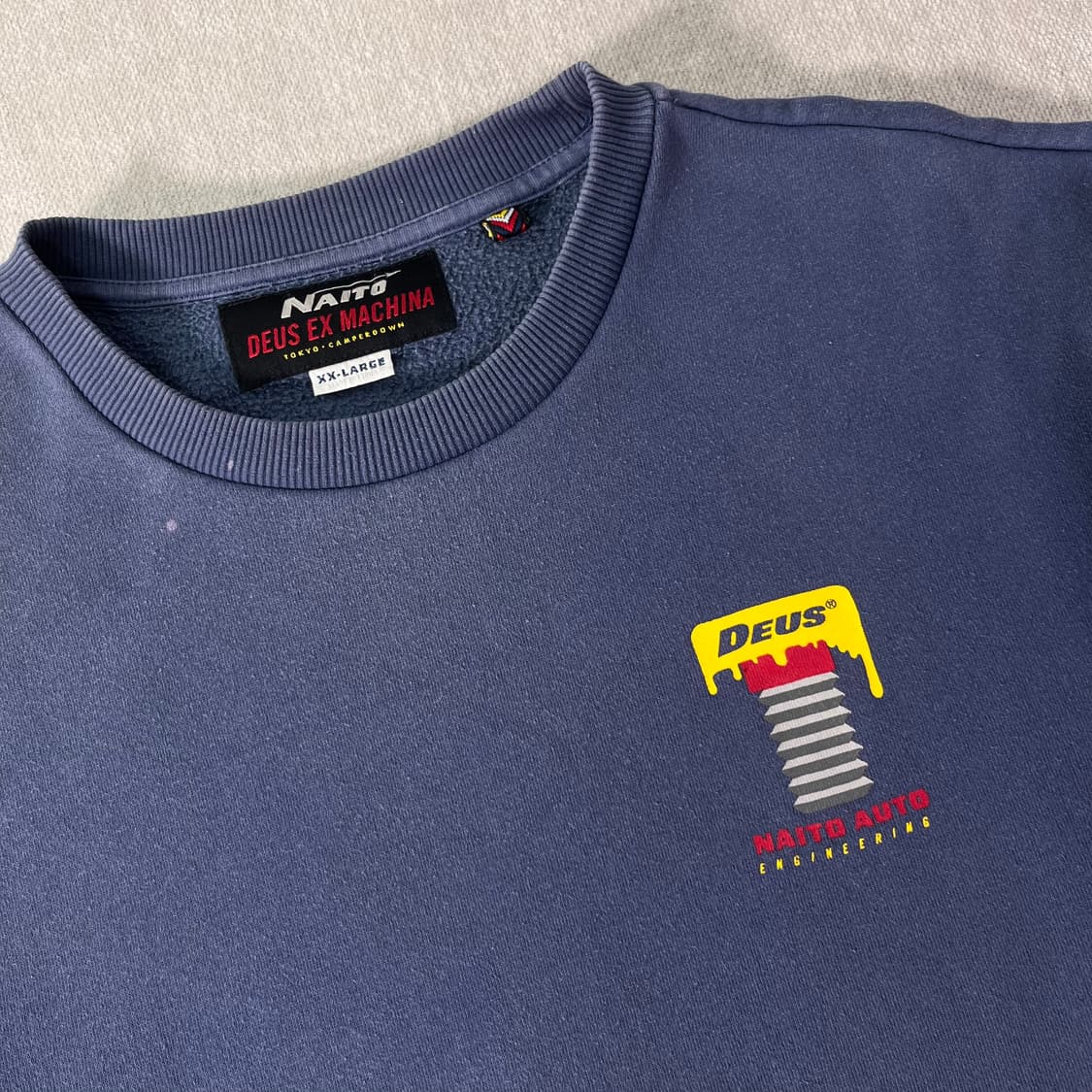 105 데우스 그래픽 맨투맨 상품이미지3