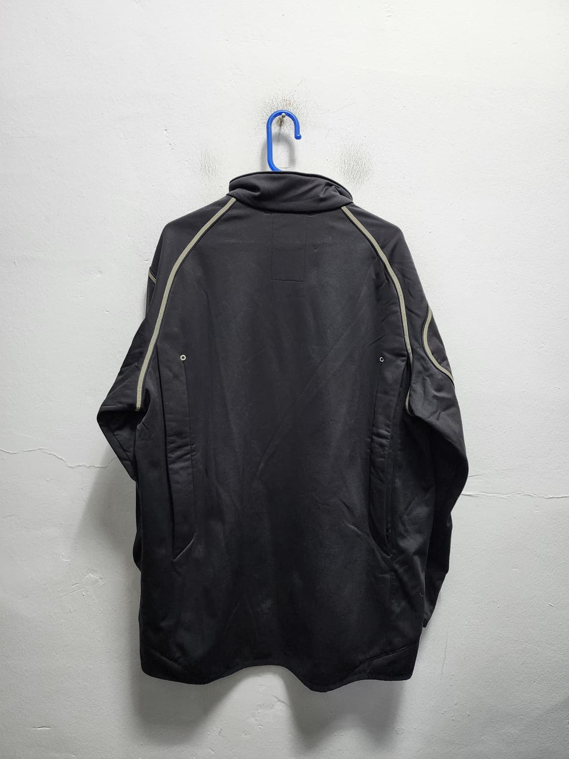 데상트 JPN 블랙 기능성 풀집업 트랙탑  상품이미지3