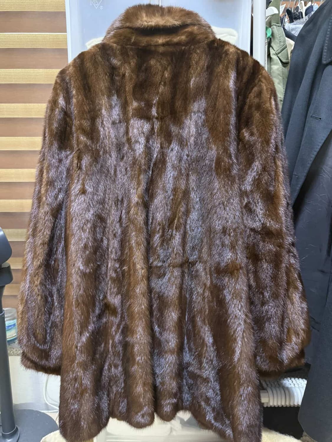 아메리칸퍼어워즈 별5개 밍크 코트 상품이미지4