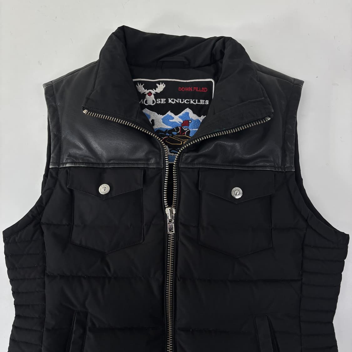 무스너클 레더 콤비 다운 베스트  상품이미지2
