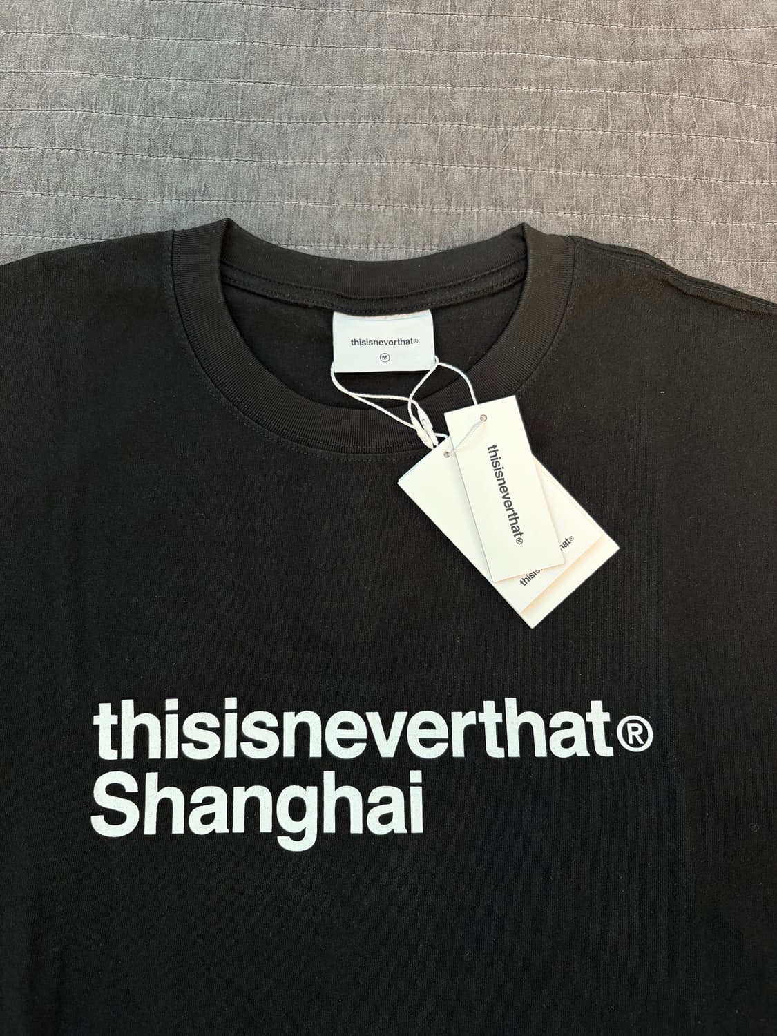 디스이즈네버댓 상하이 스토어 익스클루시브 티셔츠 상품이미지2
