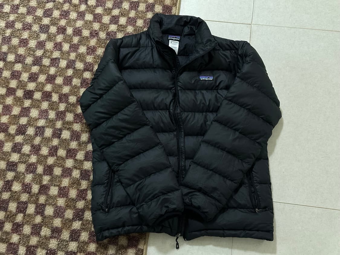파타고니아 경량 패딩 M사이즈 상품이미지1
