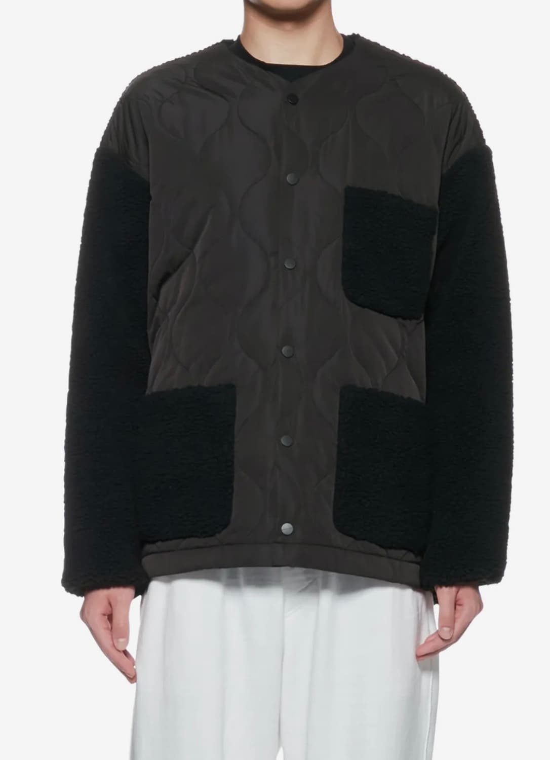 오니츠카타이거 포켓 후리스 상품이미지1