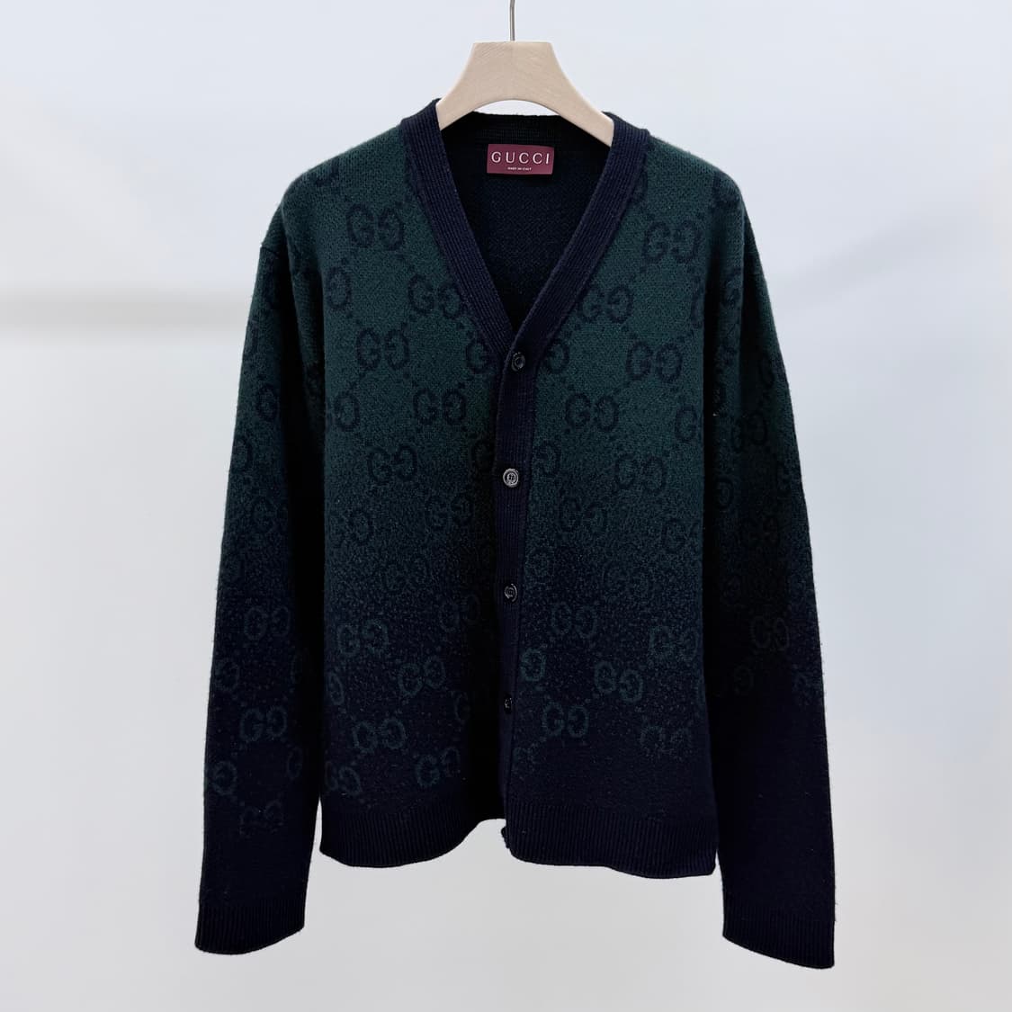 [S+급/오버핏M] 구찌 GG 로고 그라데이션 울 자카드 가디건 상품이미지1