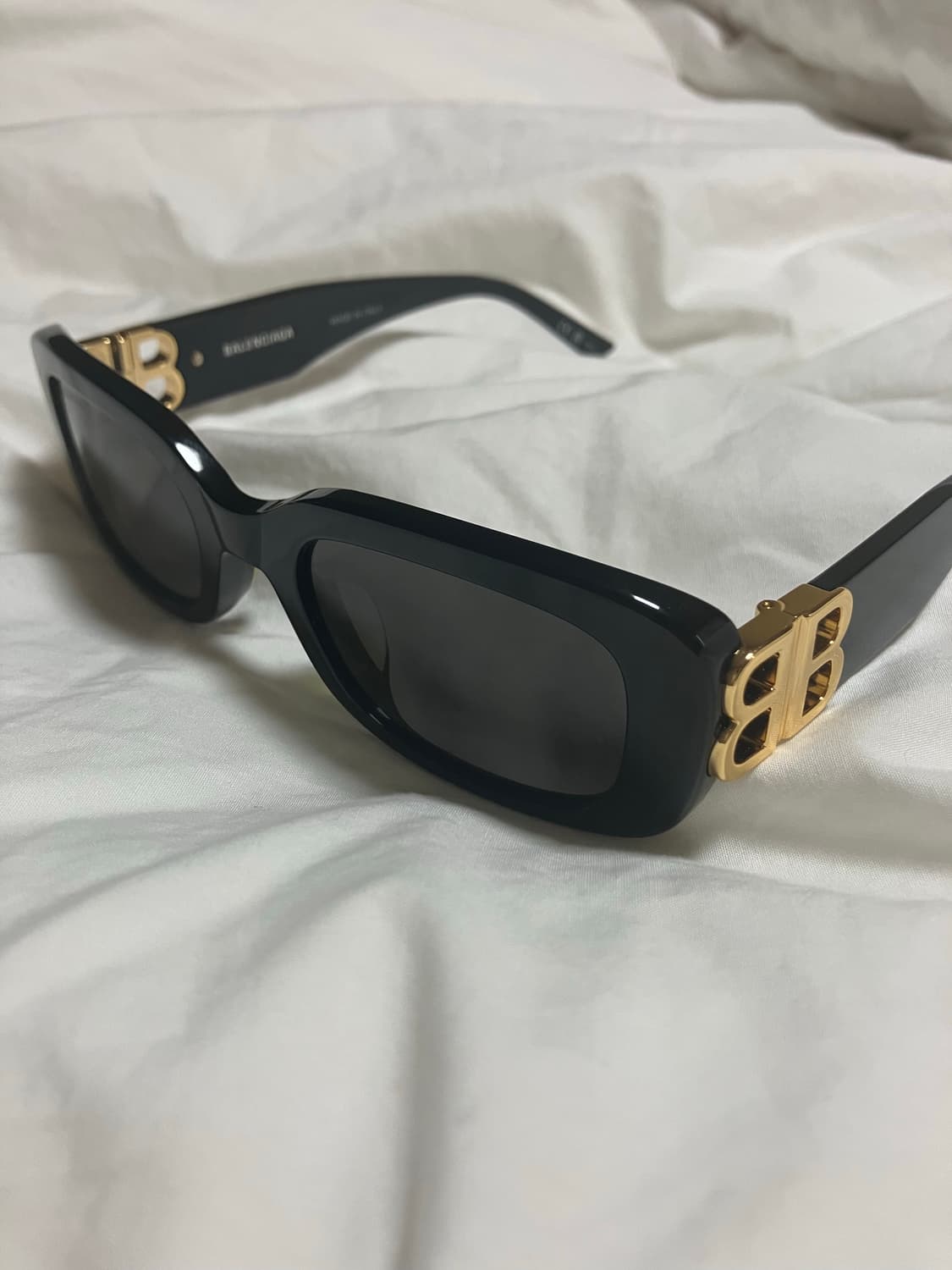 발렌시아가 BB로고 선글라스 bb0310sk-001 상품이미지4