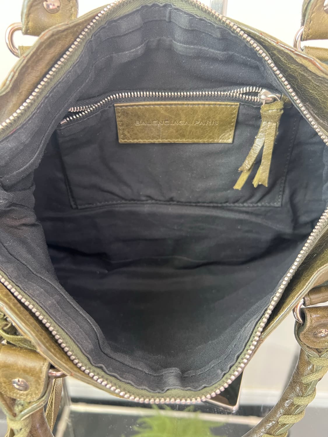 발렌시아가 모터백 포니헤어 상품이미지7