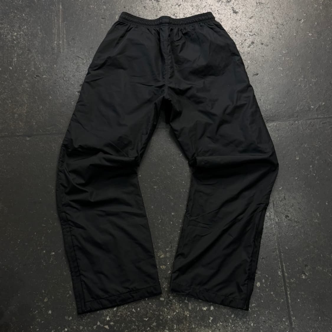 100 나이키 스톰핏 토탈90 나일론 팬츠  상품이미지5