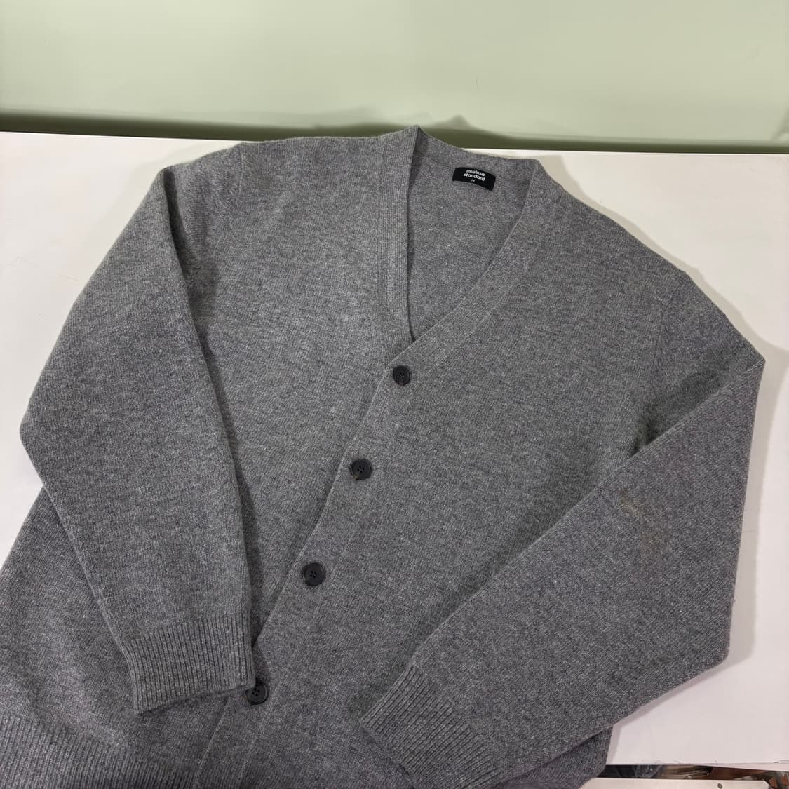 M 무신사스탠다드 무탠다드 그레이 캐시미어혼방 가디건 상품이미지1