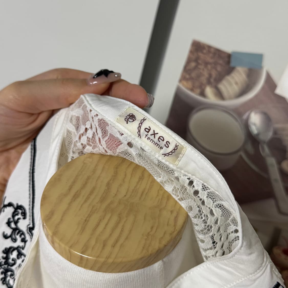 엑시즈팜 자수 트임 레이스 롱원피스 상품이미지3