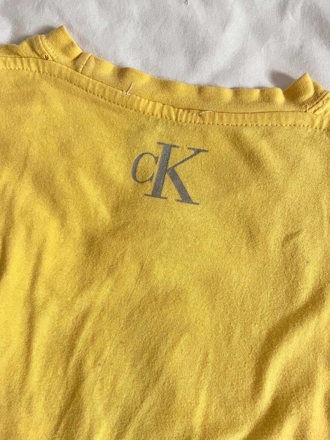 Calvin Klein Vintage yellow t-shirts 상품이미지5