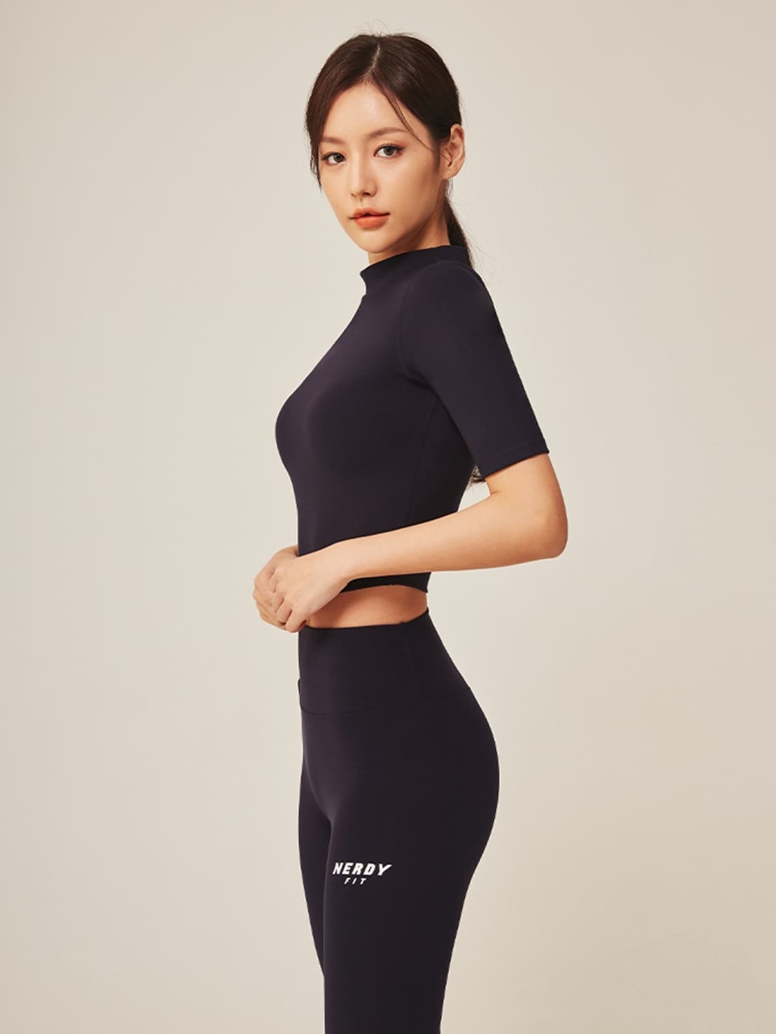 널디 슬림 코튼 크롭탑 반팔 티셔츠 NAVY 상품이미지3