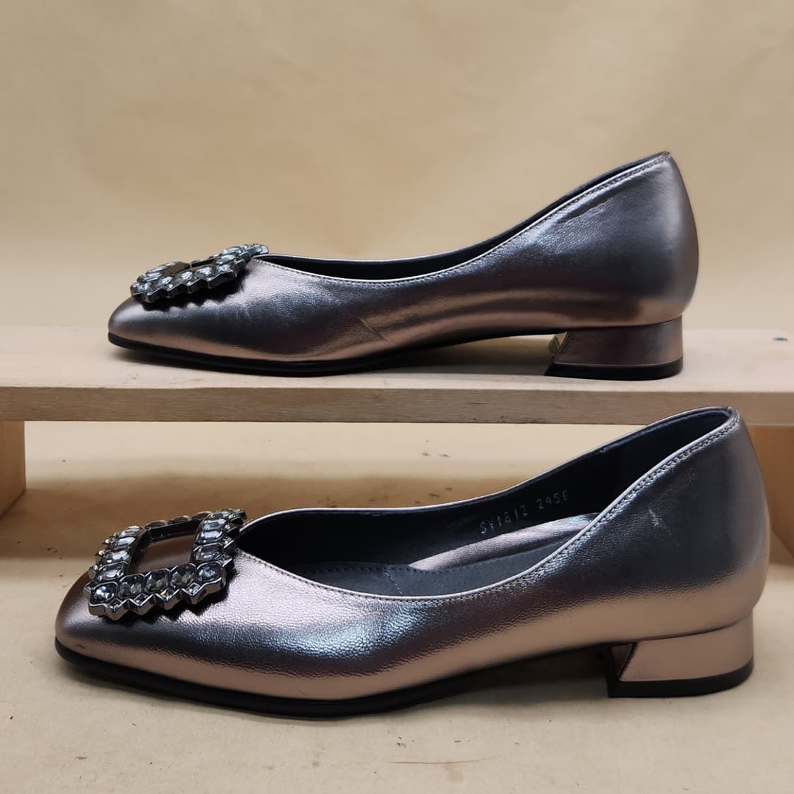 베라왕 여성펌프스 245 굽4 상품이미지1