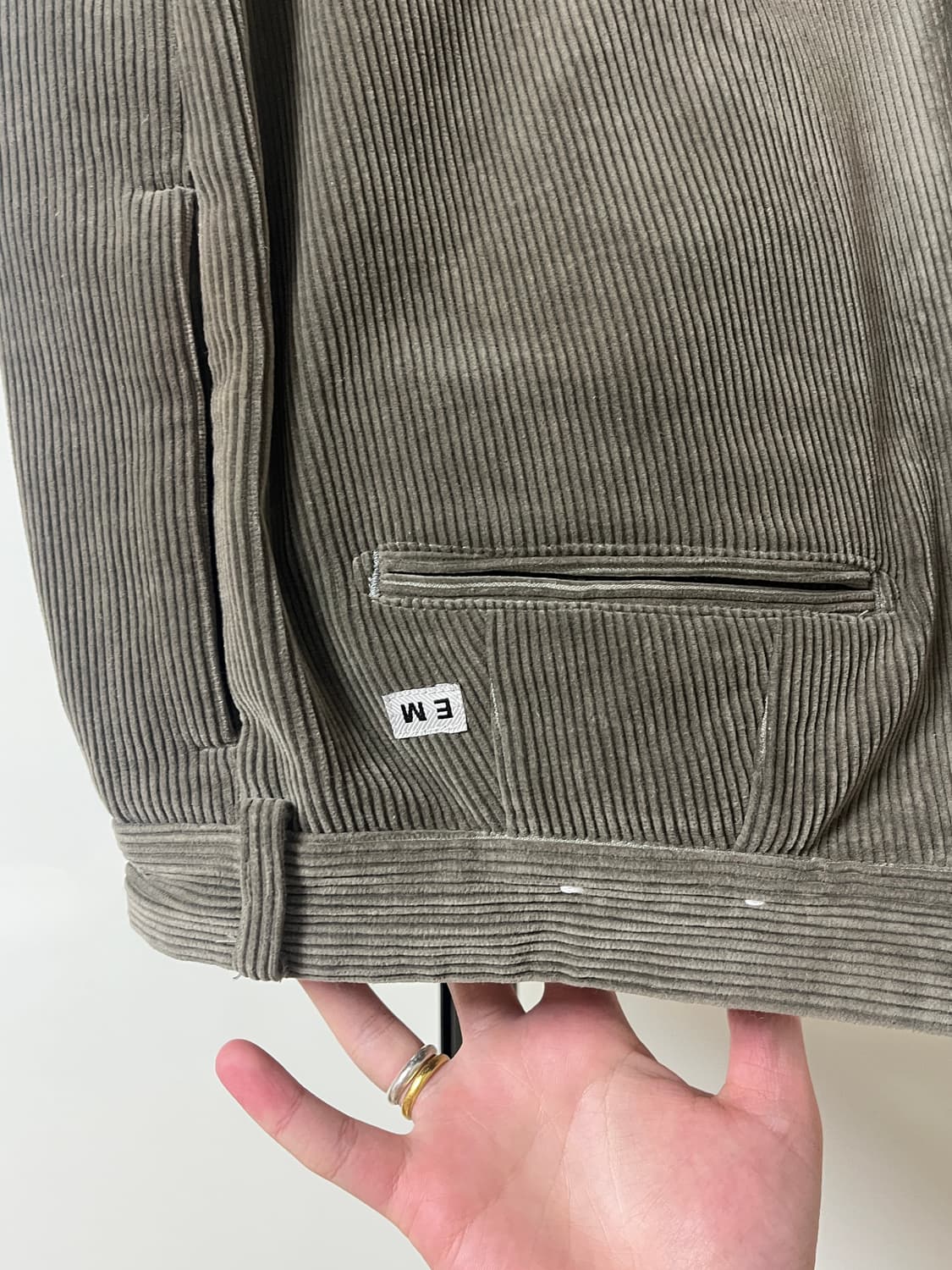 엔즈앤드민즈 그랜파 투턱 트라우처 카키 (L) 상품이미지2