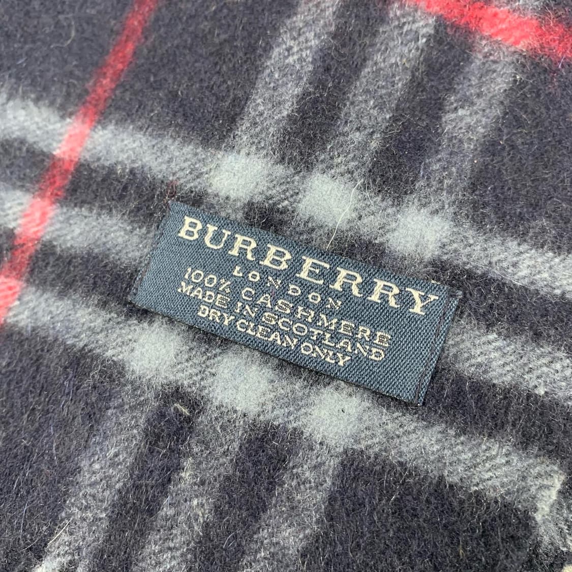 버버리 네이비 노바체크 캐시미어 머플러  상품이미지3