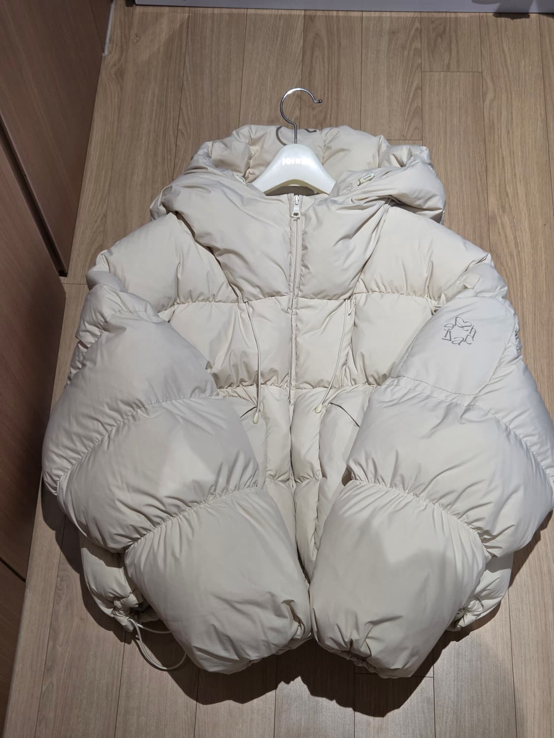 에즈이프캘리 아이보리 베이지 패딩 상품이미지4