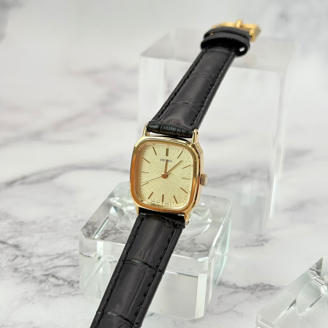 60s70s 빈티지 세이코 리넨 다이얼 골드 스퀘어 워치 상품이미지1