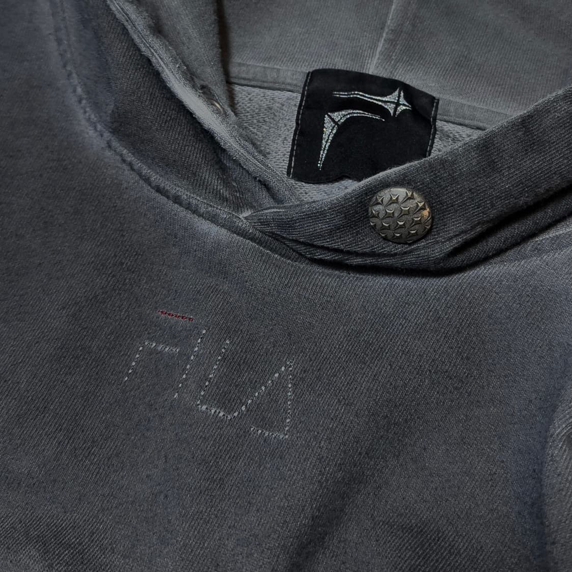 떠그클럽 X 휠라 스티치 워시드 후드스웻 상품이미지6