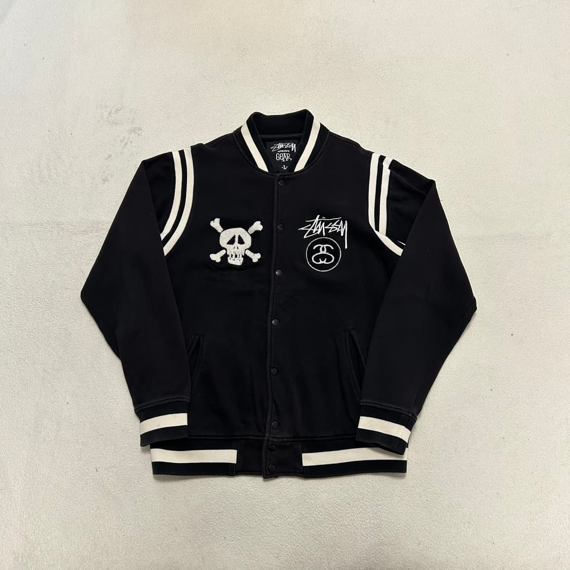 Stussy Skull Embroidery Varsity Jacket   상품이미지4