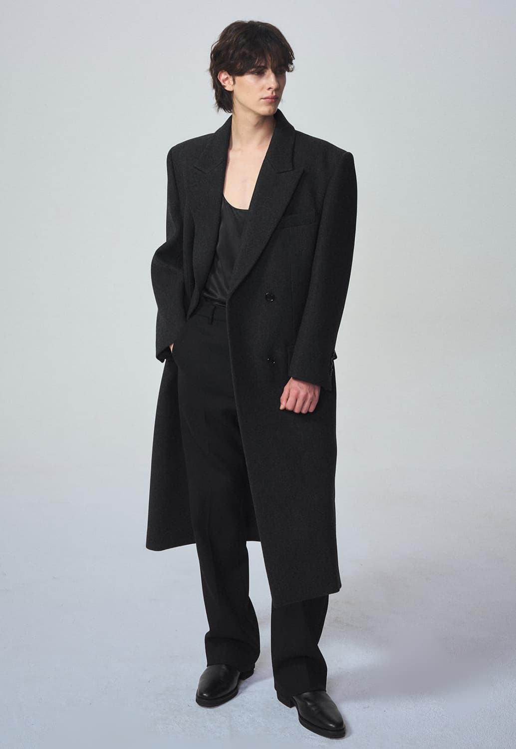 시스템옴므 24fw 파리컬렉션 울 블렌드 피크드 코트 상품이미지3