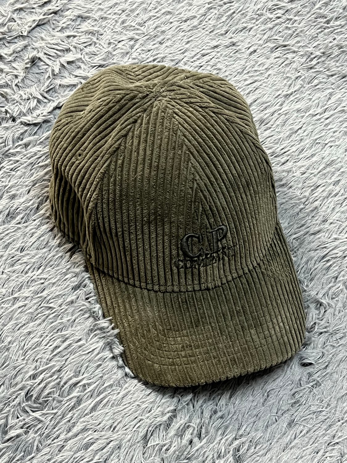 25년식 C.P컴퍼니 코듀로이 볼캡 상품이미지2
