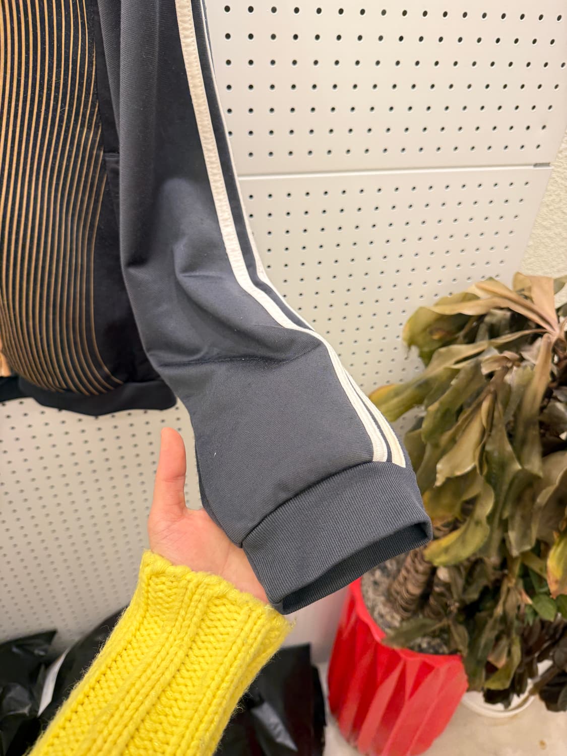 ▪️00s 아디다스 레알마드리드 레트로 풋볼 트레이닝 자켓 U28 상품이미지5