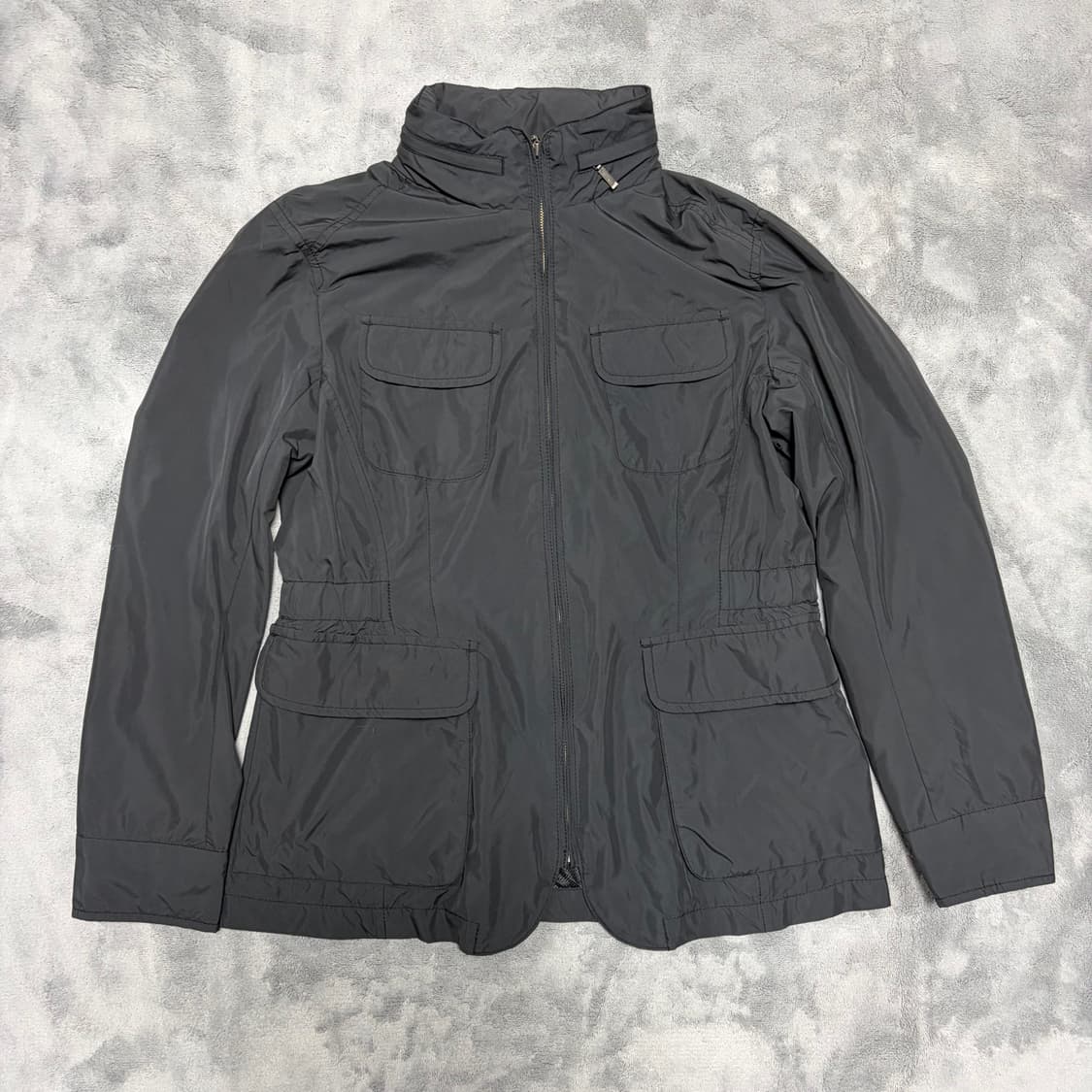 유니클로 여성 바람막이 상품이미지1