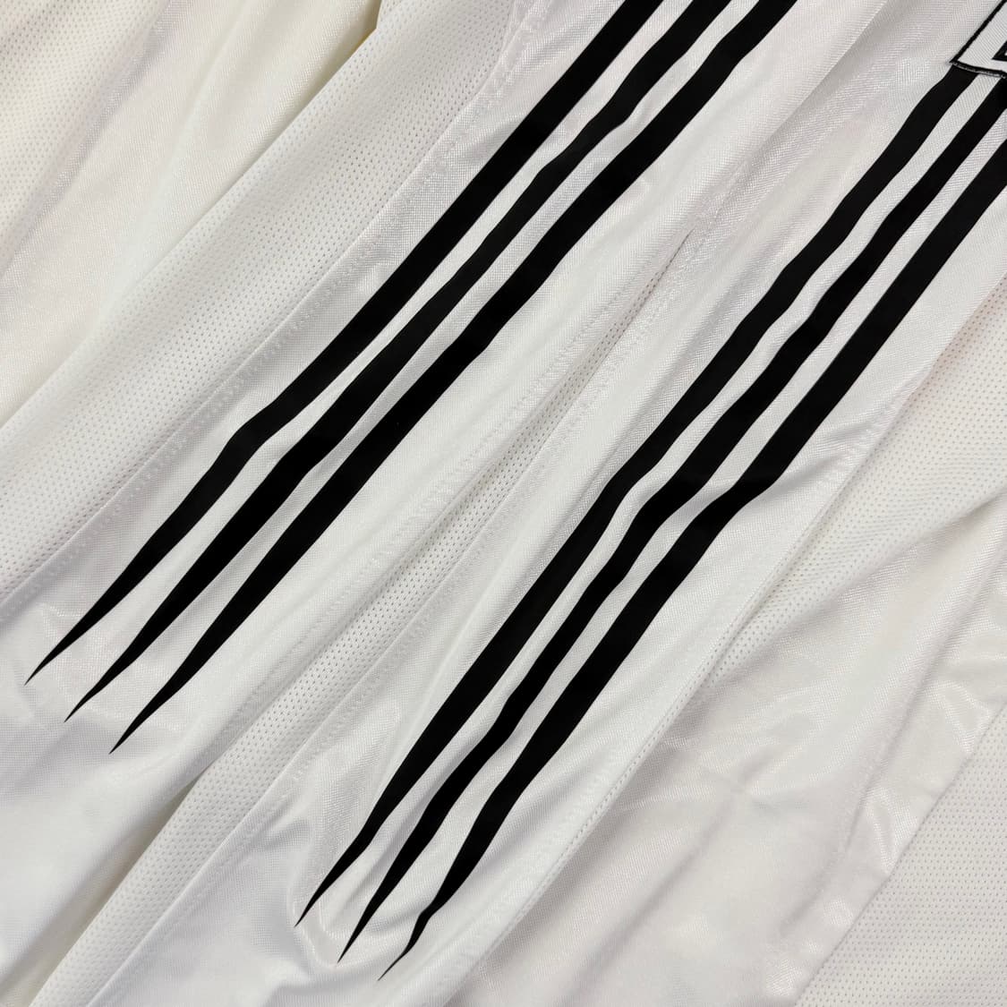 04-05 레알마드리드 홈 베컴 유니폼 상품이미지8