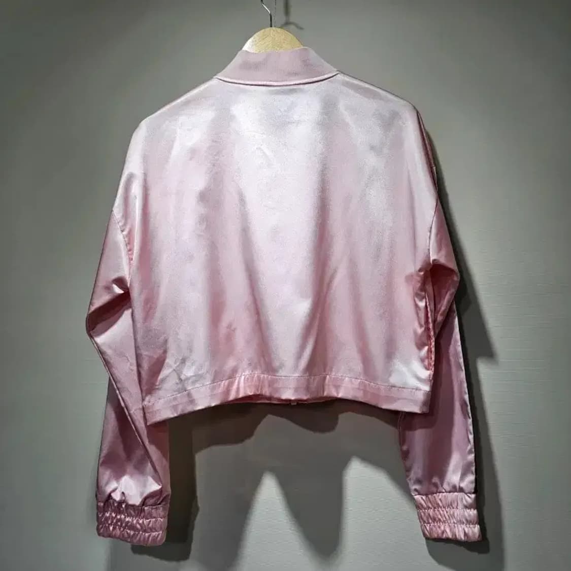 나이키 에어 핑크 새틴 봄버 자켓 상품이미지10