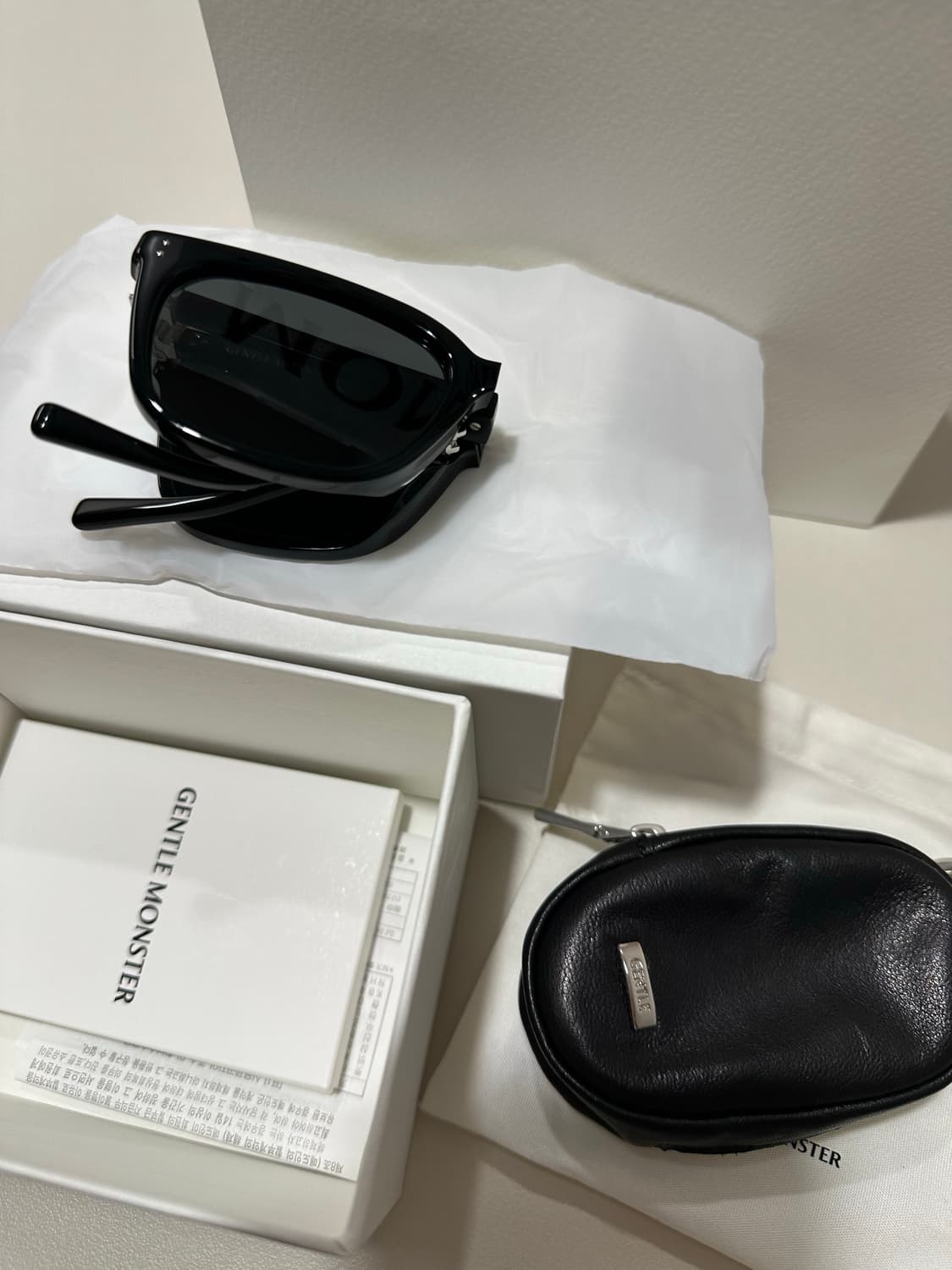 젠틀몬스터 마티니 포켓 폴딩 선글라스 상품이미지2