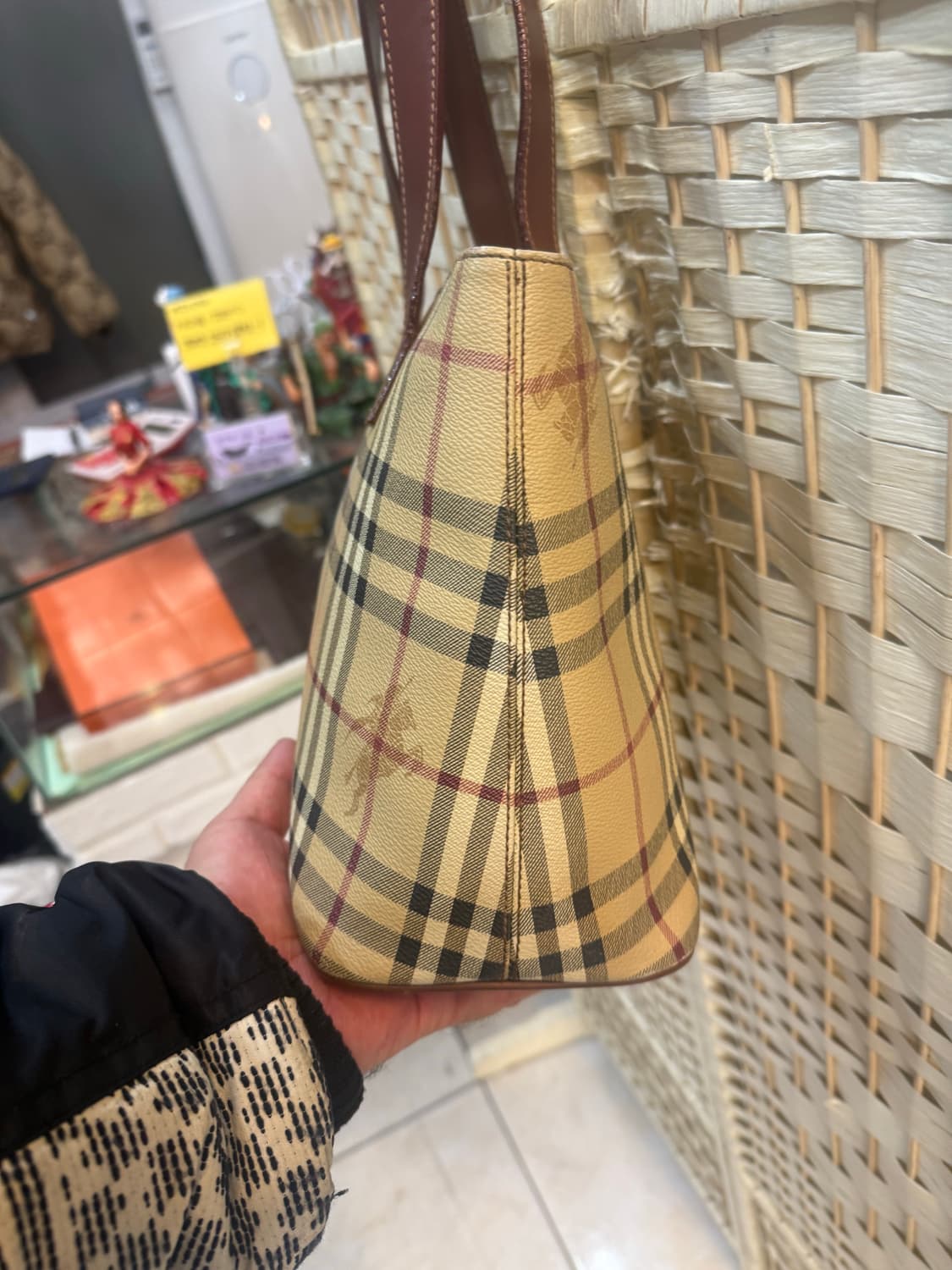 정품 버버리 노바체크 쇼퍼백 팝니다 상품이미지2