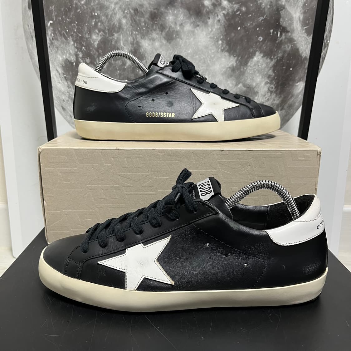 정품 42) 골든구스 블랙 화이트탭 스니커즈  270~275 상품이미지1