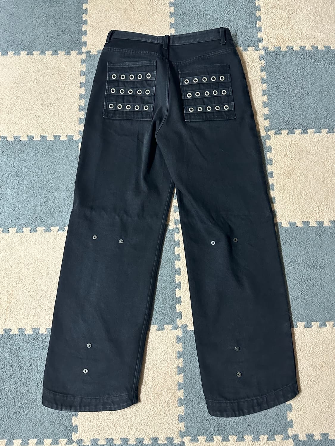 B.access 비엑세스 Eyelet Button Black Jeans 상품이미지3
