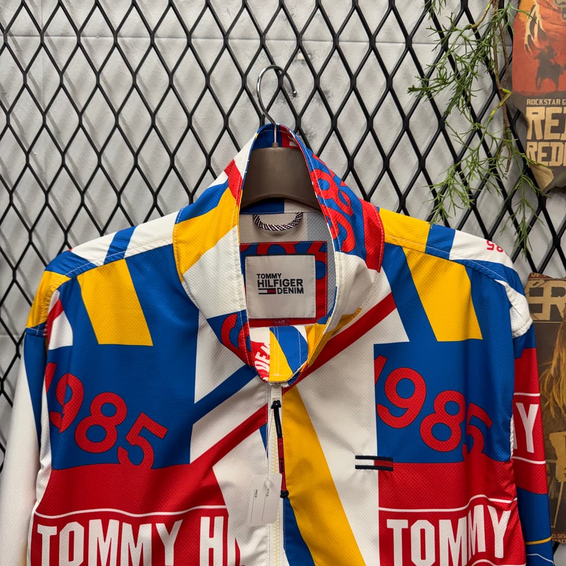 타미힐피거 데님 바람막이 레트로 그래픽 포인트 헤리티지 컬러 배색 상품이미지3