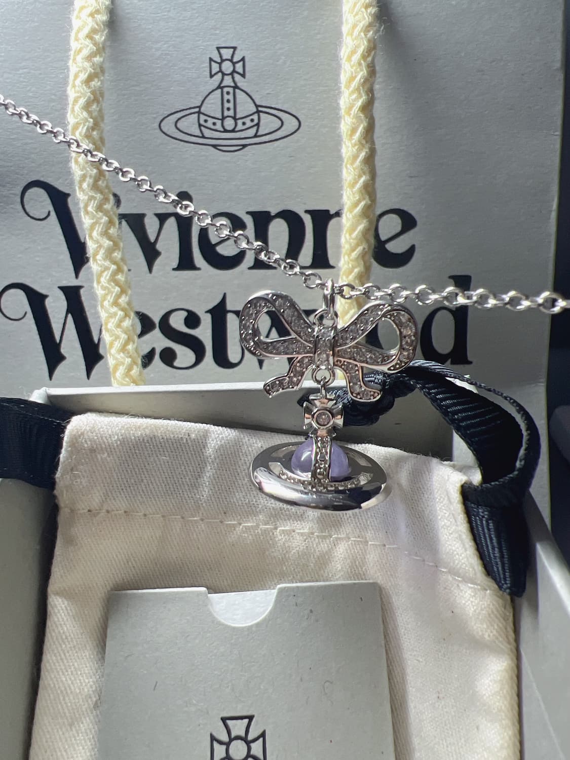 비비안웨스트우드 옥타비에 리본 목걸이 상품이미지1