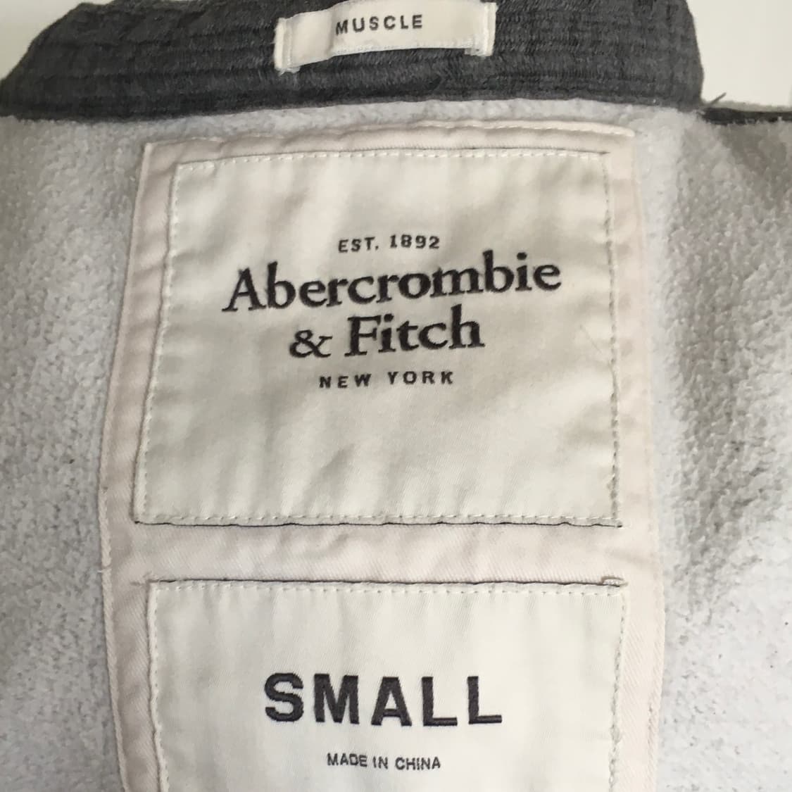 아베크롬비 빈티지 로고패치 후드집업 상품이미지3