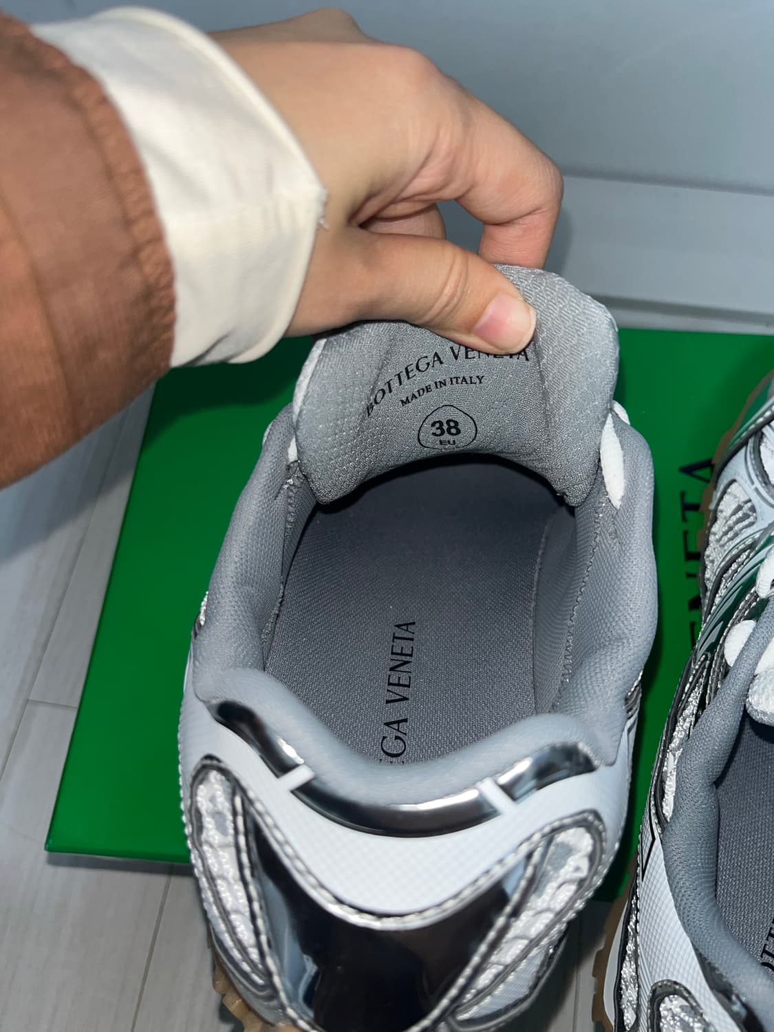 보테가베네타 오르빗 스니커즈 실버 38 상품이미지8