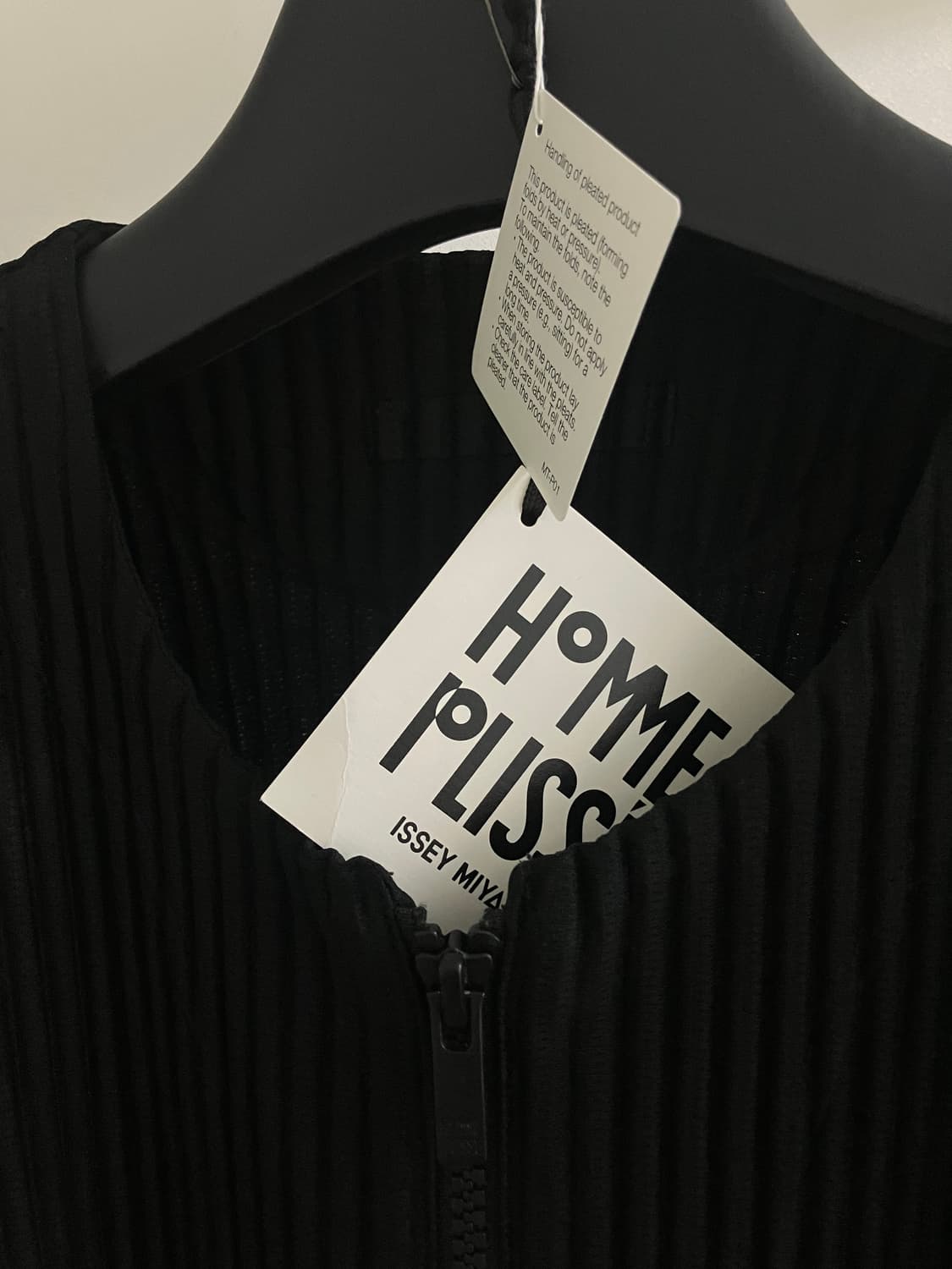 [4] 옴므플리세 JL116 검정 집업 homme plisse 상품이미지2