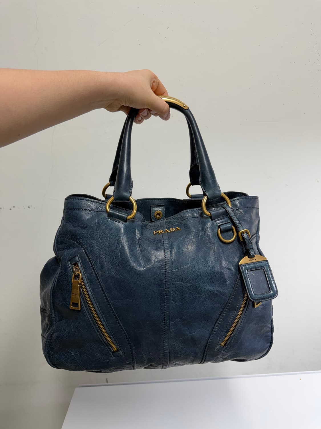 [정품] 프라다 비텔로 샤인 딥 오션 블루 상품이미지5