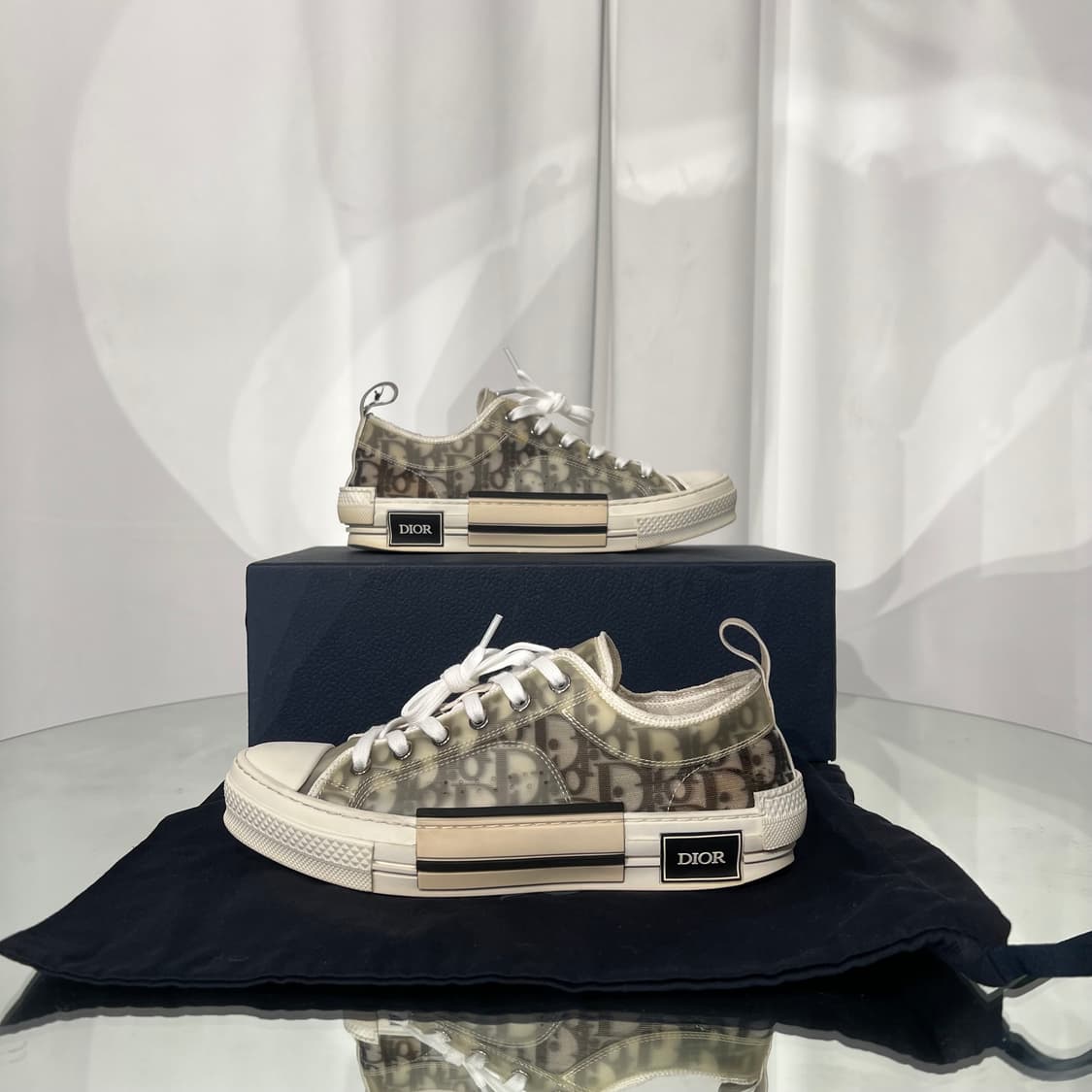 [정품] 디올 오블리크 B23 스니커즈 39사이즈 상품이미지1