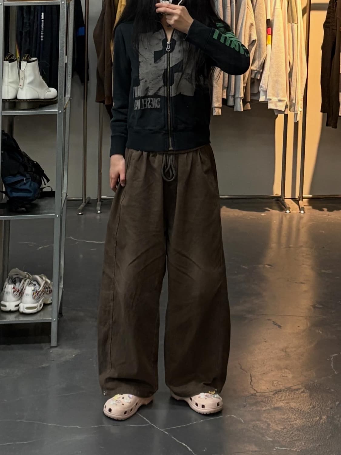 디젤 펑크 빅로고 크롭 스웻집업재킷 A2432 상품이미지1