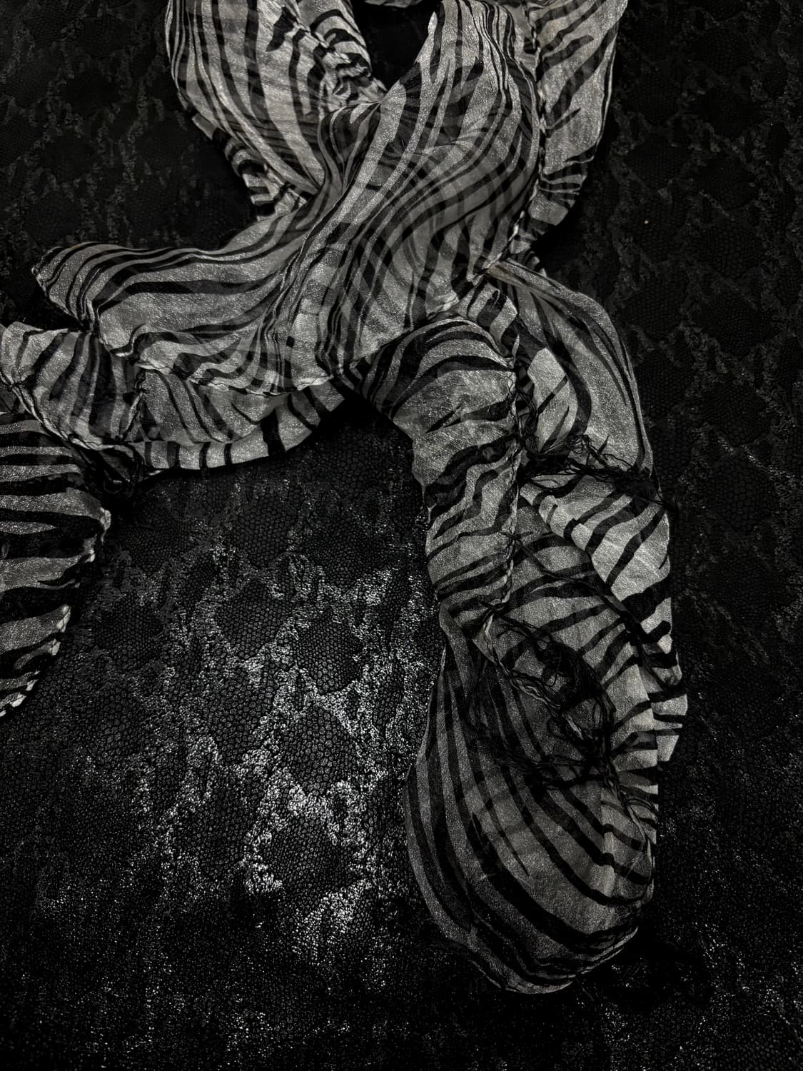 “Vintage” 00‘s Zebra Scarf 상품이미지2