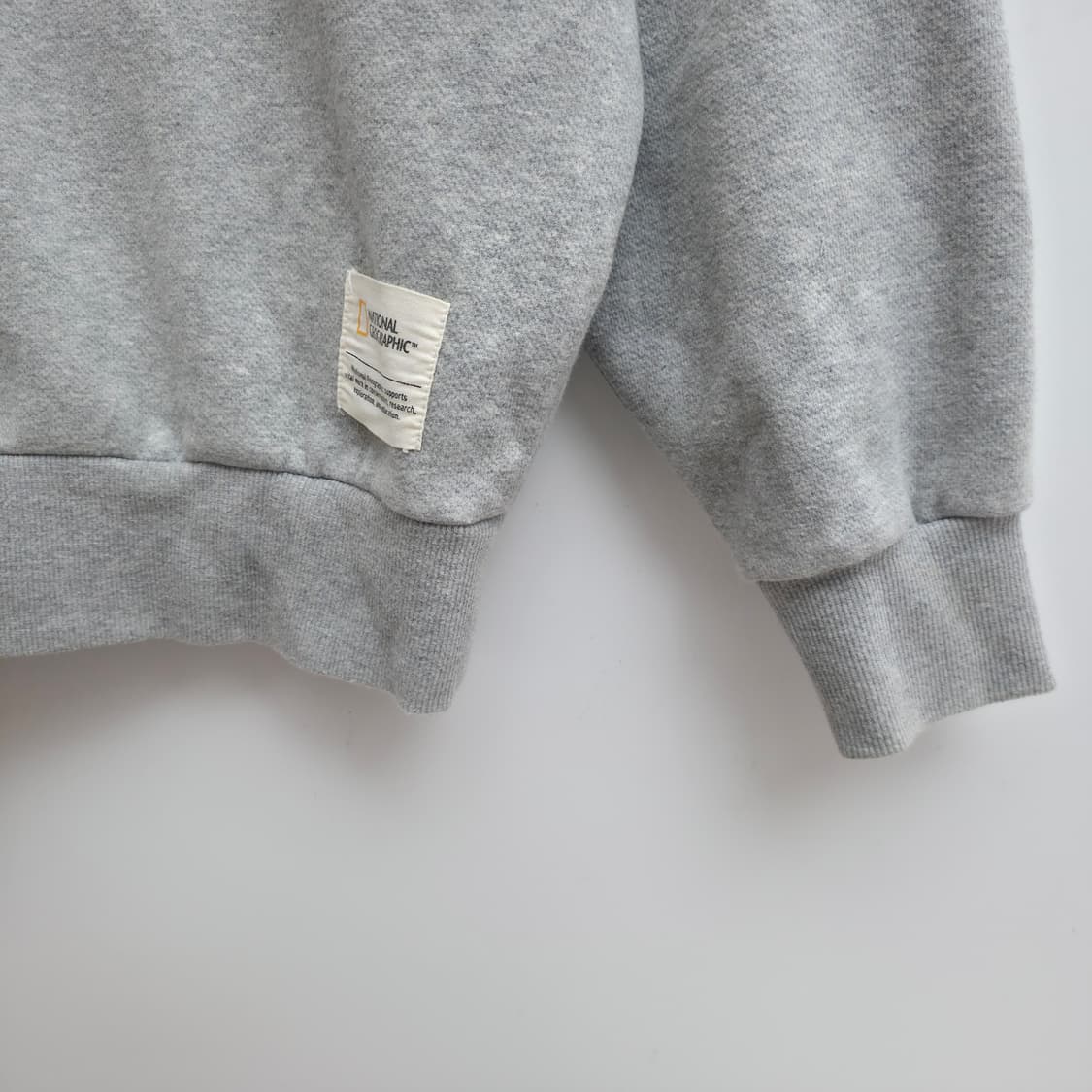 [S] 내셔널지오그래픽 맨투맨 그레이 상품이미지4