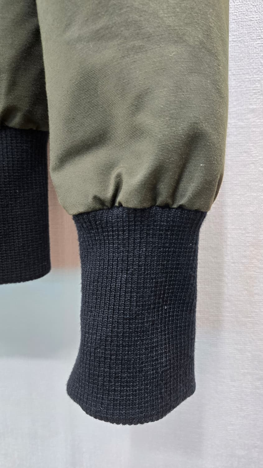 무스너클 여성 M- 정품 세인트 플라비 골드퍼 봄버 재킷 카키 상품이미지4