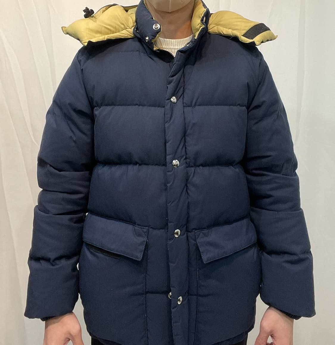 크레센트다운웍스 패딩 M 상품이미지1