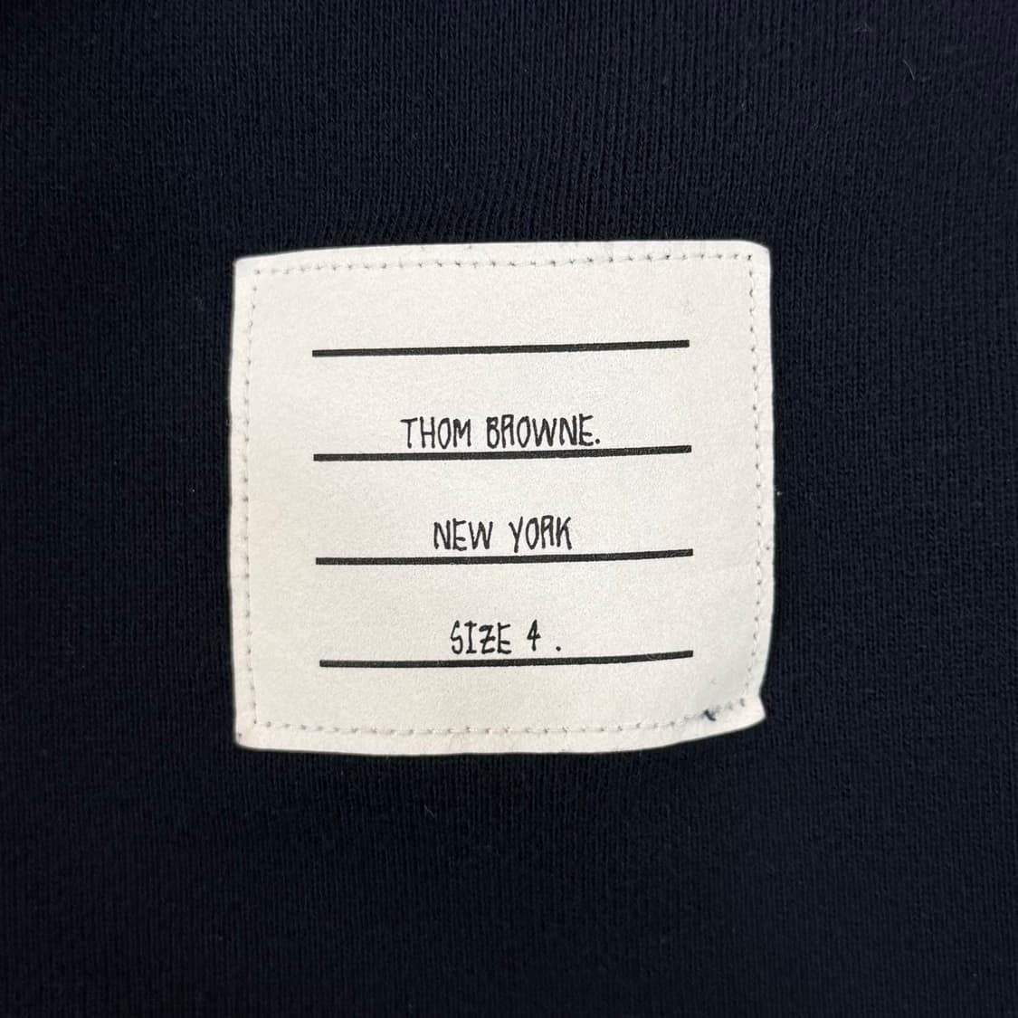 [리오브전포점] 톰브라운 사선 완장 자수 맨투맨 상품이미지6