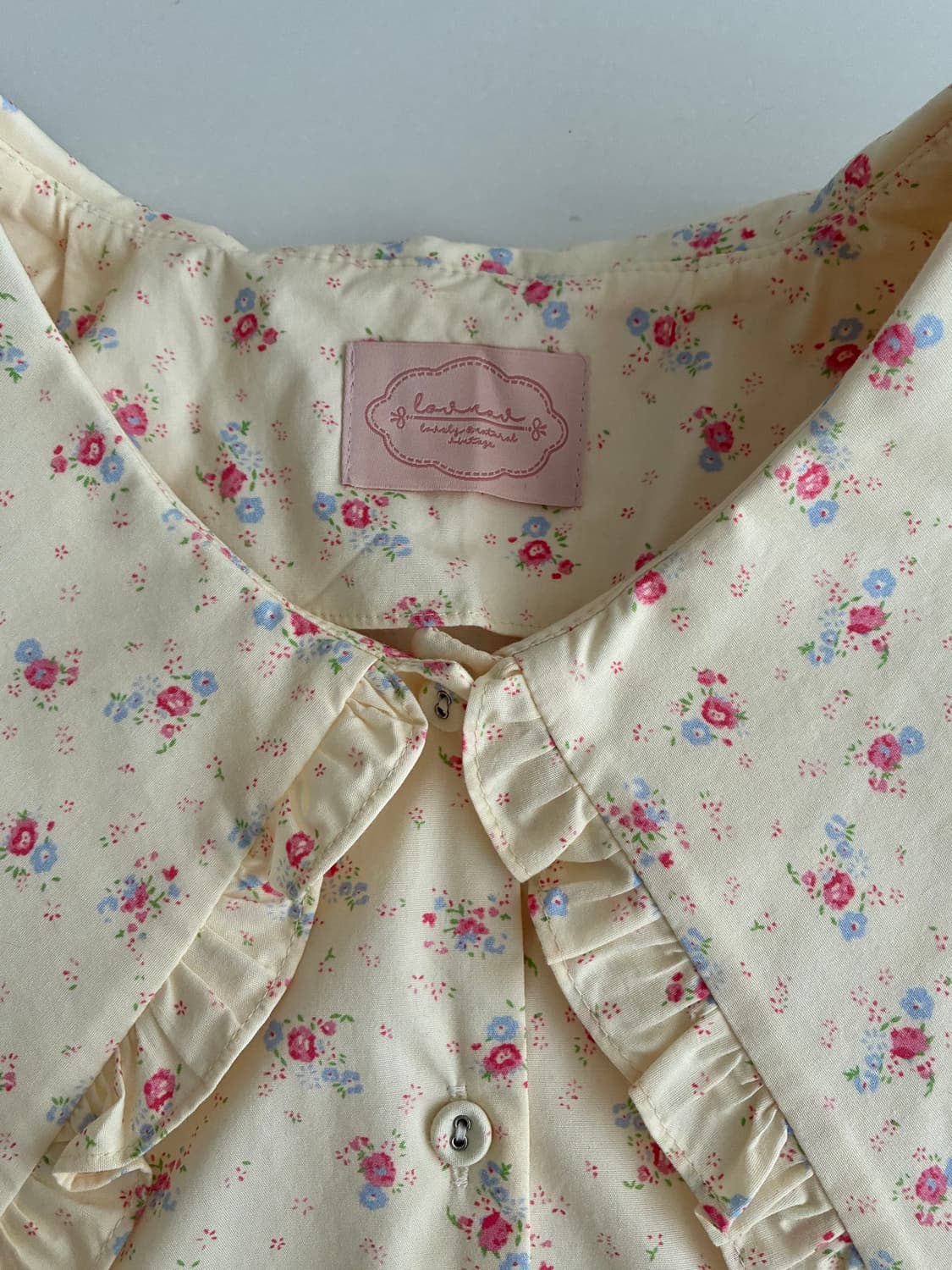 F) 로브네브 플라워 패턴 세일러 카라 블라우스 상품이미지4