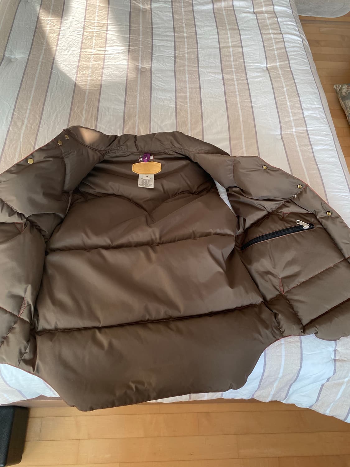 록키 마운틴 페더드 패딩 베스트 팝니다 상품이미지4